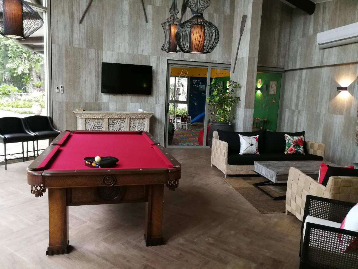 The Riviera Wongamat Hong Apartment Pattaya Exterior foto